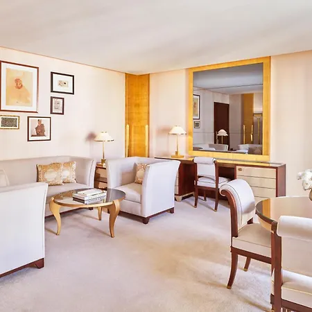 Hotel Barriere Fouquet's