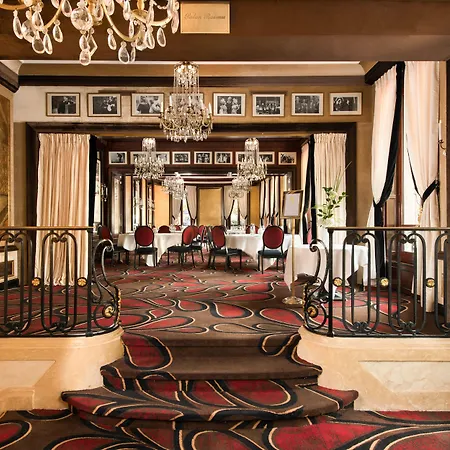 Hotel Barriere Fouquet's 5*