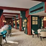 Hotel Barrière Fouquet's 5*
