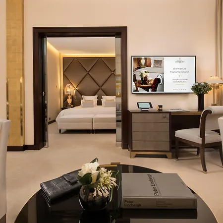 ホテル Barriere Fouquet's 5*