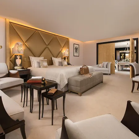 Barriere Fouquet's ホテル 5*