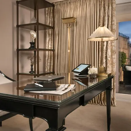 Hotel Barriere Fouquet's Paris