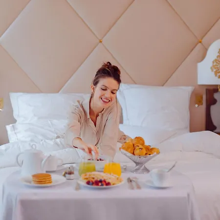 Hotel Barriere Fouquet's 5*