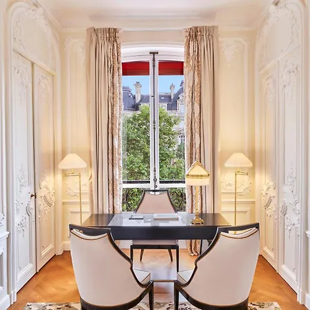 Barriere Fouquet's 5*
