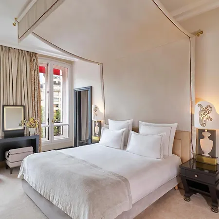 Hotel Barriere Fouquet's 5*
