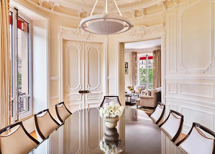 Barrière Fouquet's Hotel 5*
