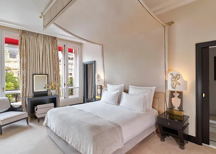 Hotel Barrière Fouquet's 5*