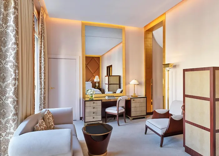 Hotel Barrière Fouquet's Paris