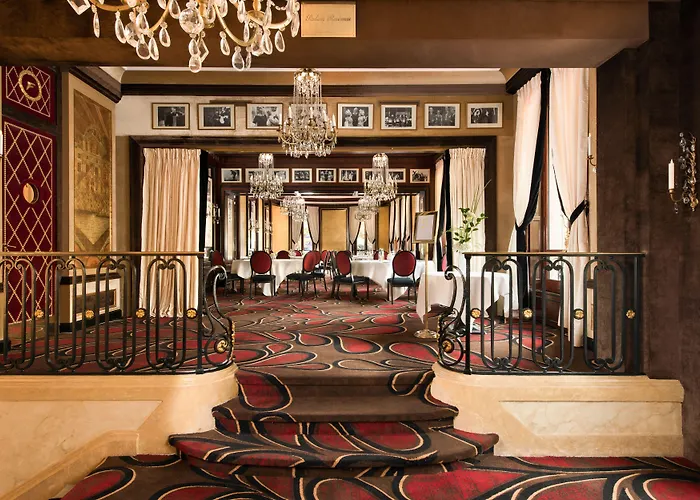 Hotel Barrière Fouquet's 5*