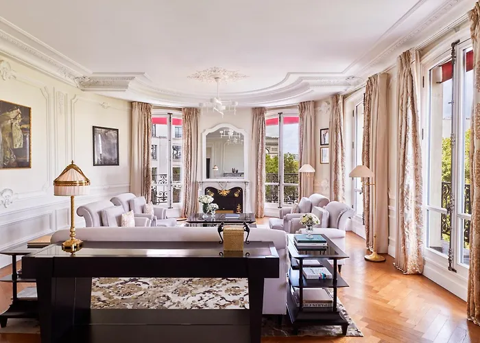 Barrière Fouquet's Hotel 5*
